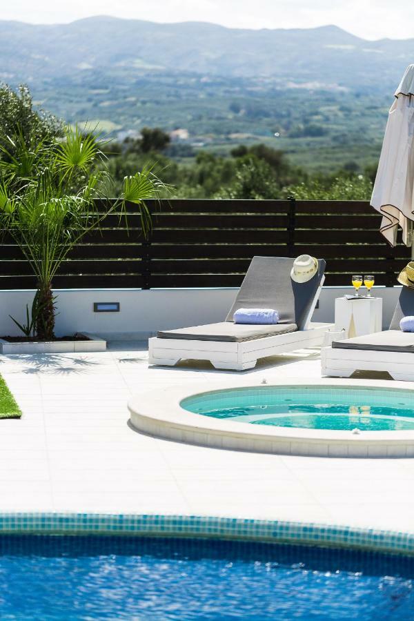 Caramel Villa, With 40M2 Pool & Spa Whirlpool, By Thinkvilla Pánormos المظهر الخارجي الصورة